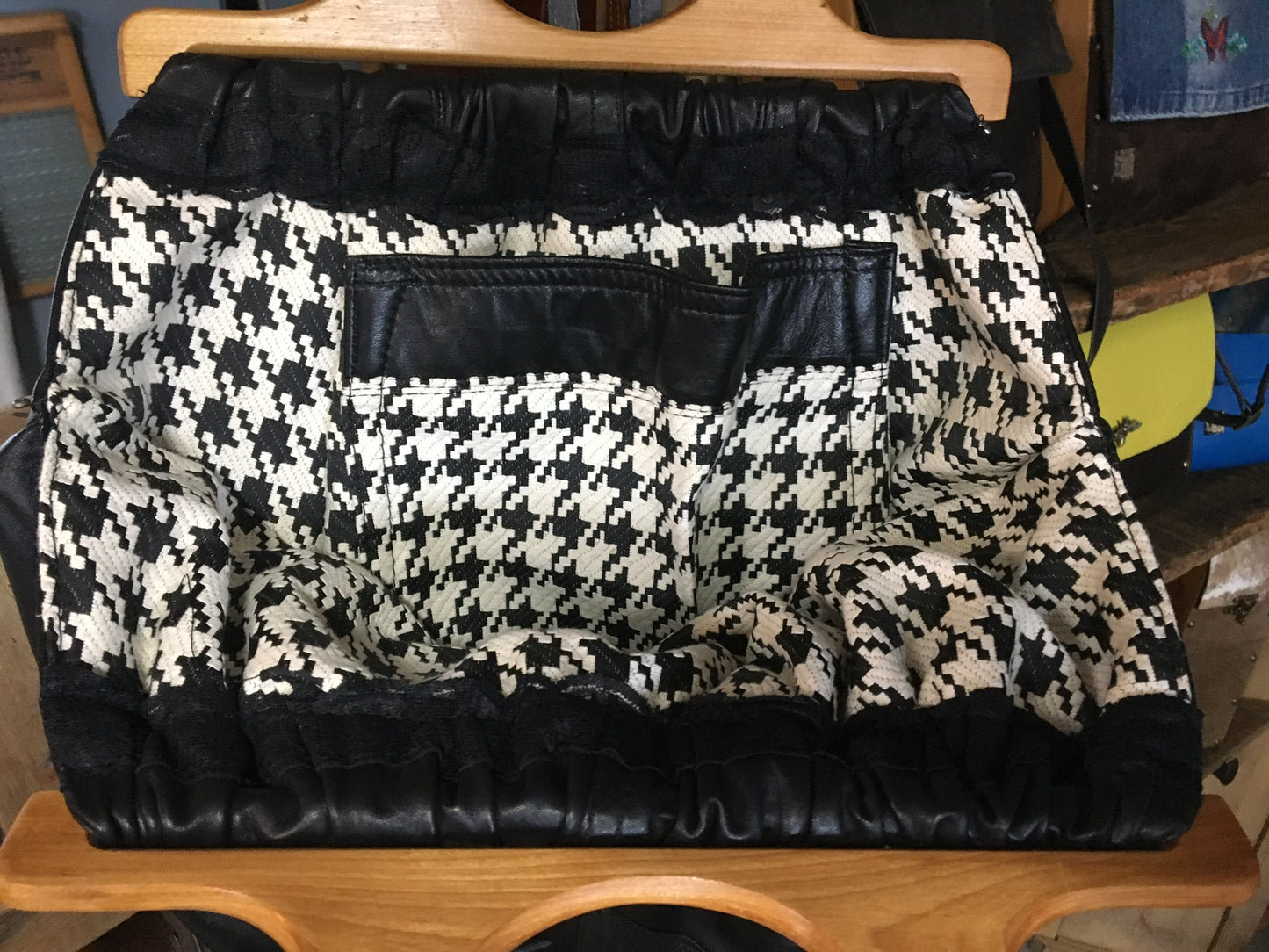 sac à main cuir recyclé et bois recyclé